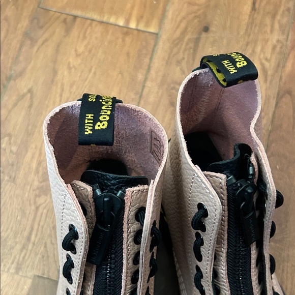 Dr Martins Sinclair Platform Boots Zipper Front - Picture 9 of 12